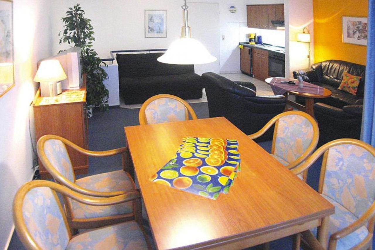 Apartment In Cuxhaven With A Shared Pool Bagian luar foto