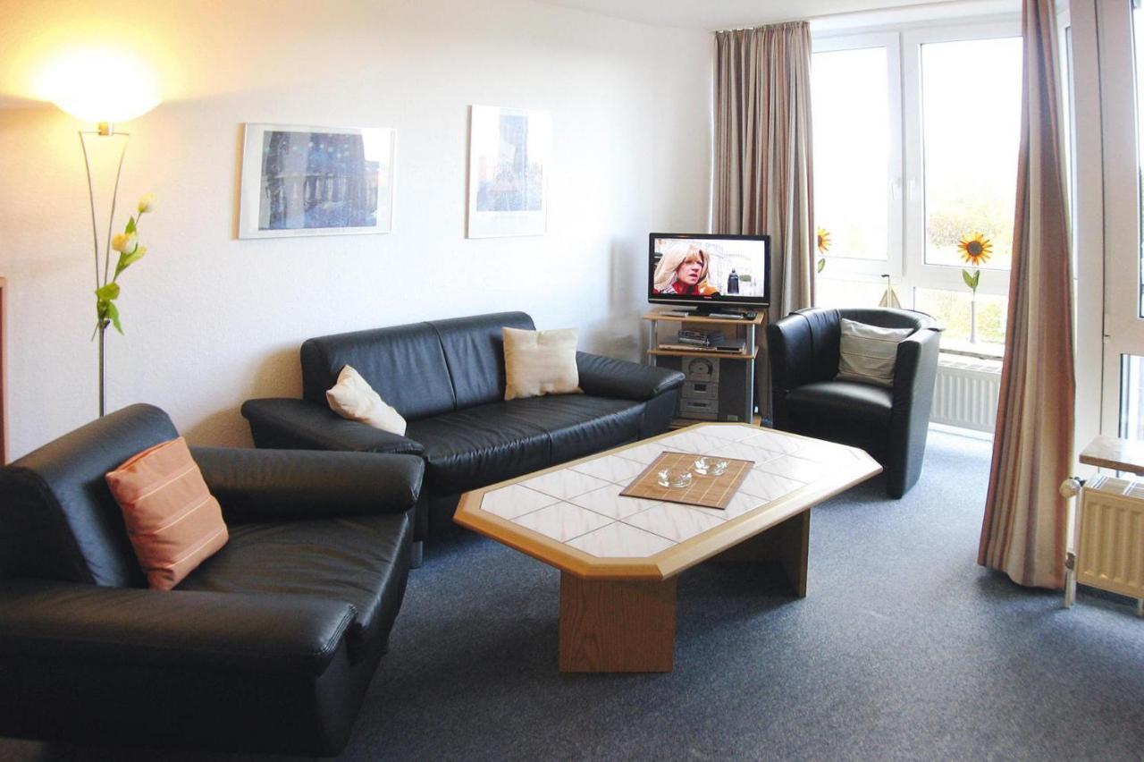 Apartment In Cuxhaven With A Shared Pool Bagian luar foto