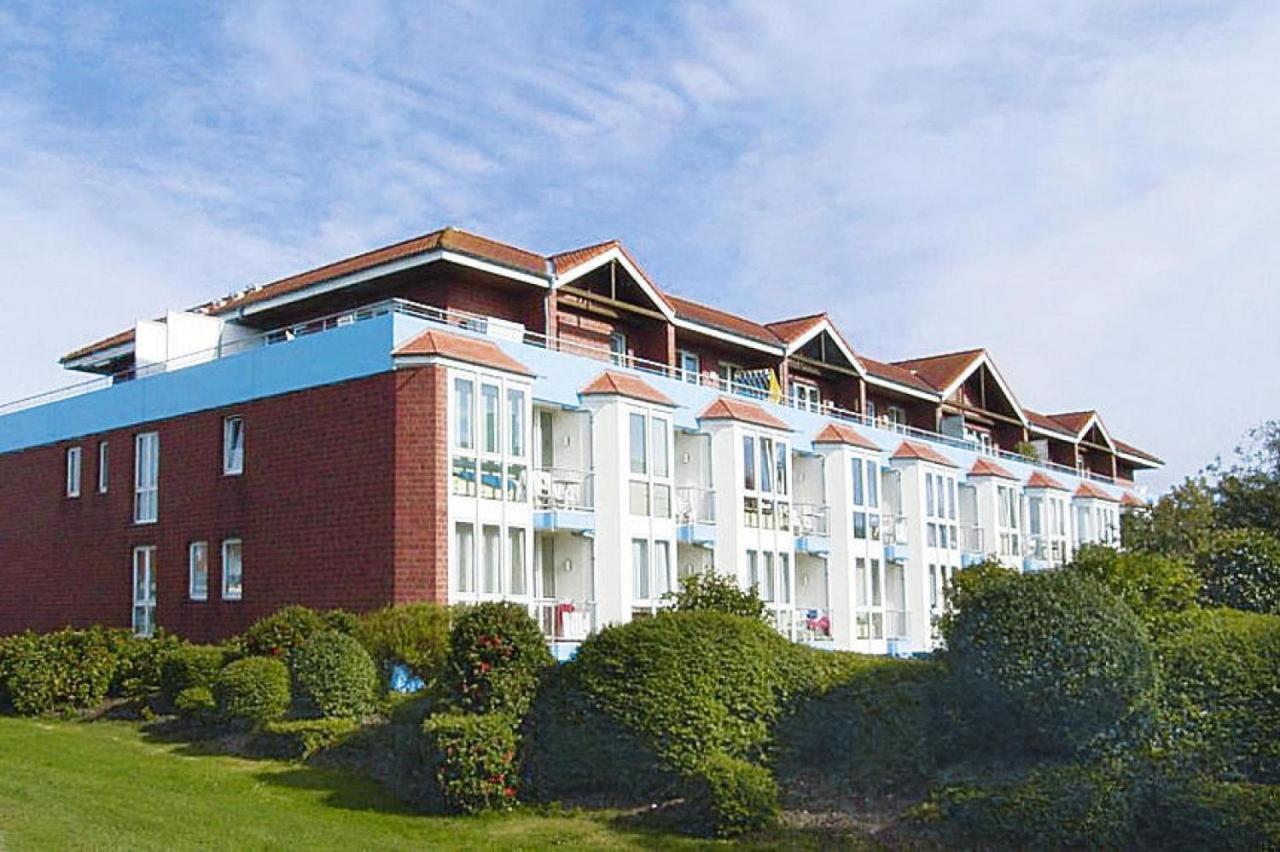 Apartment In Cuxhaven With A Shared Pool Bagian luar foto
