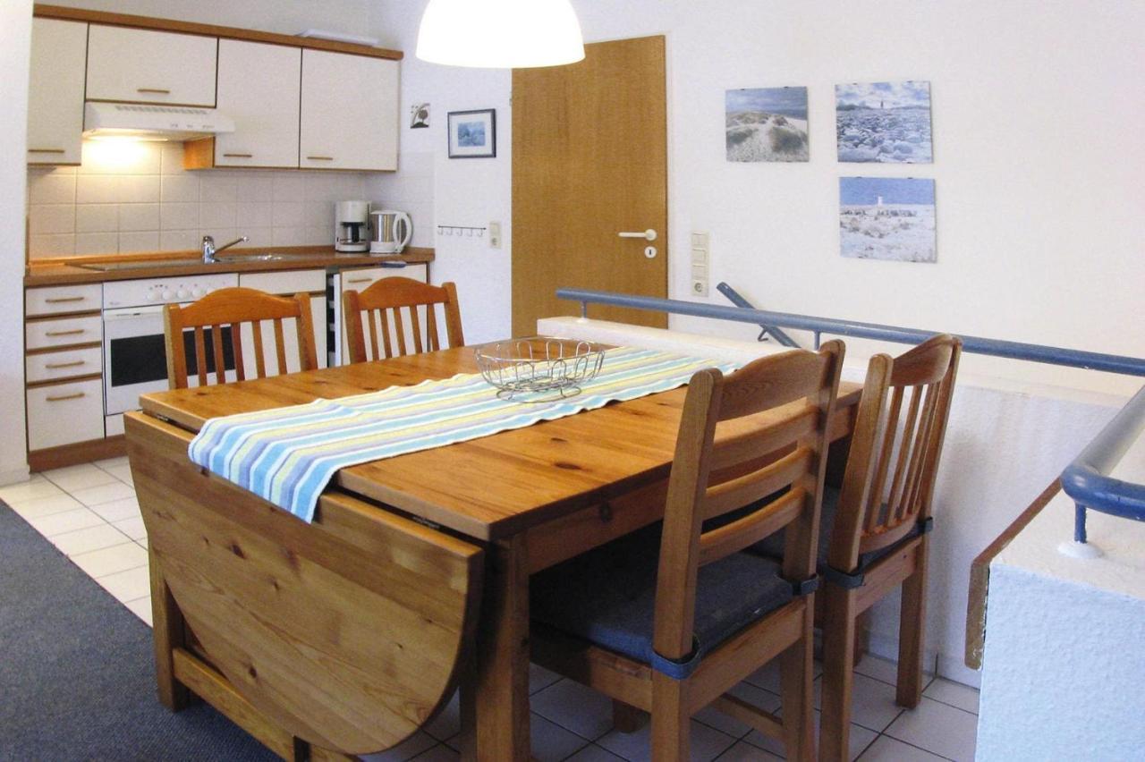 Apartment In Cuxhaven With A Shared Pool Bagian luar foto