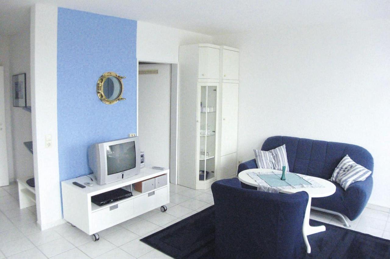 Apartment In Cuxhaven With A Shared Pool Bagian luar foto