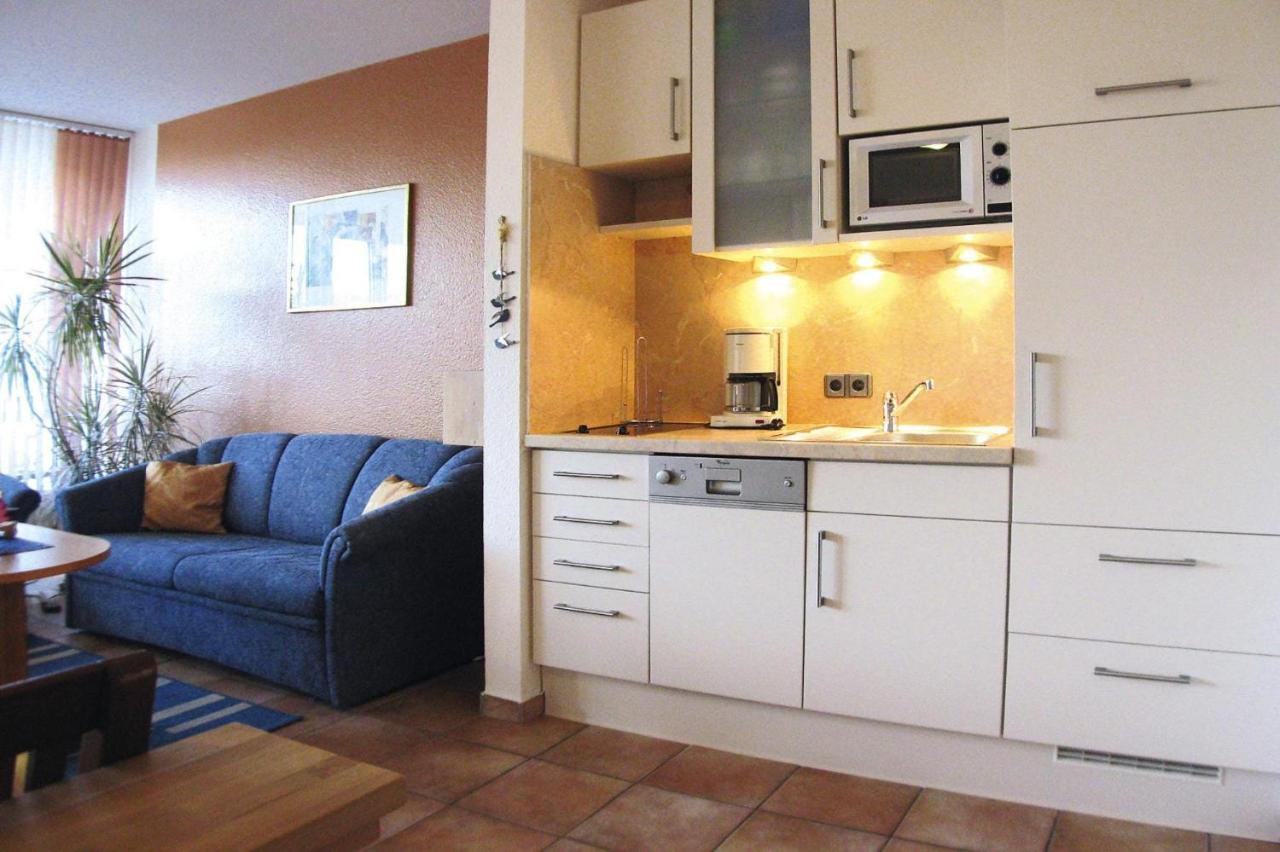 Apartment In Cuxhaven With A Shared Pool Bagian luar foto